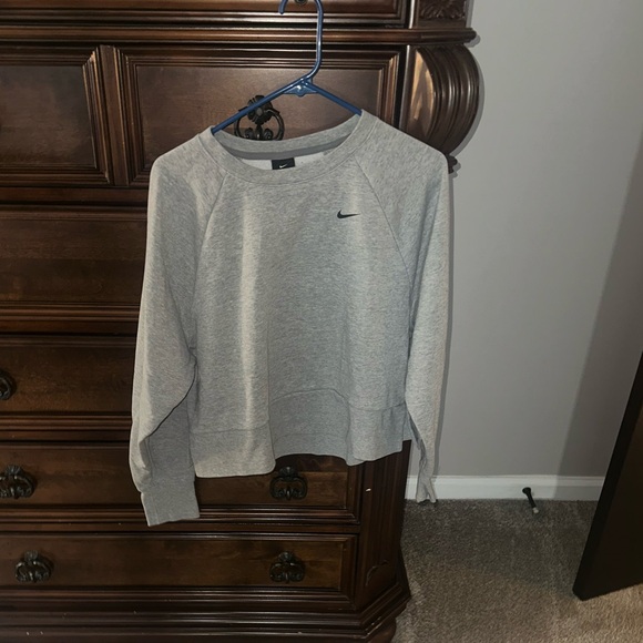 Nike Sweatshirt - Picture 3 of 4